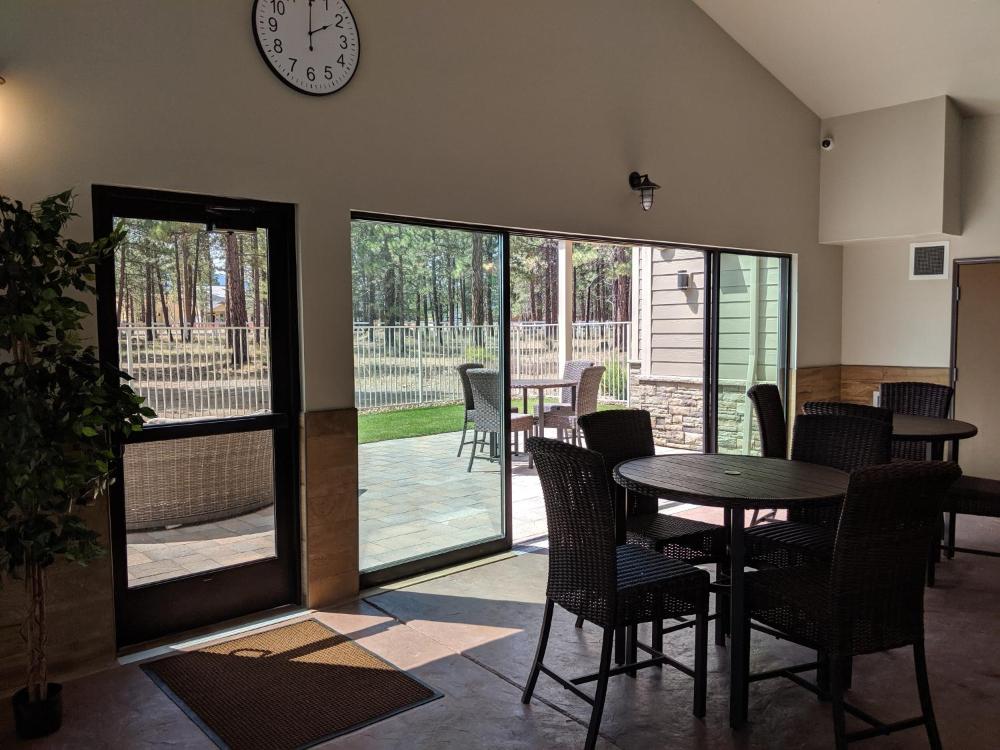 GrandStay Hotel & Suites